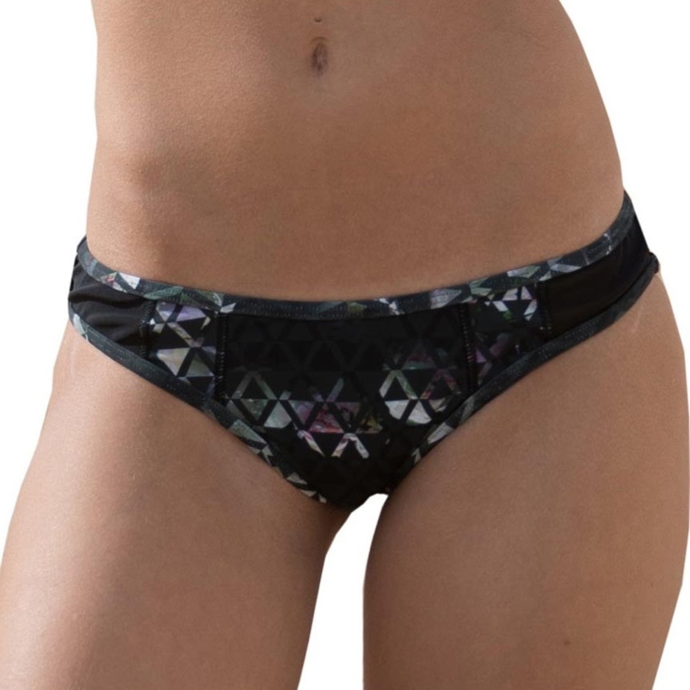 👙 2 for $15 👙 Sheridyn mesh panel bikini bottom